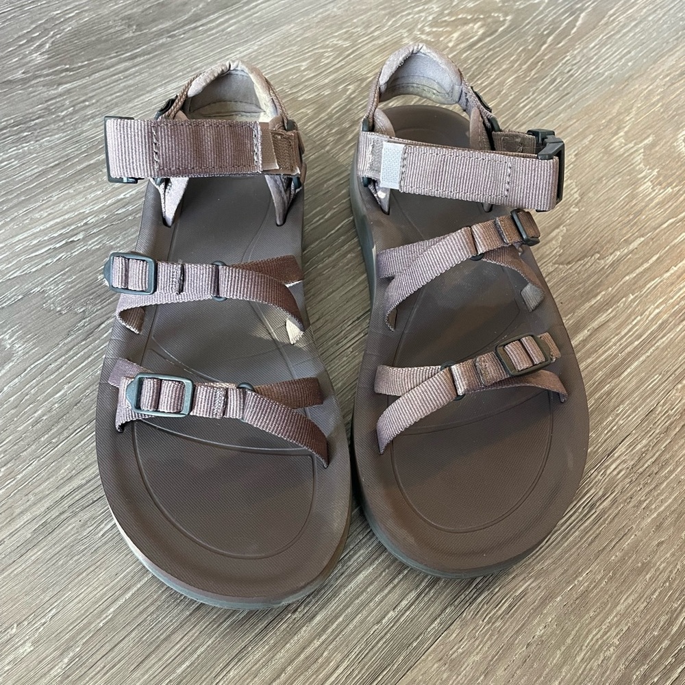 Women’s Purple Adjustable Strap Sandals
